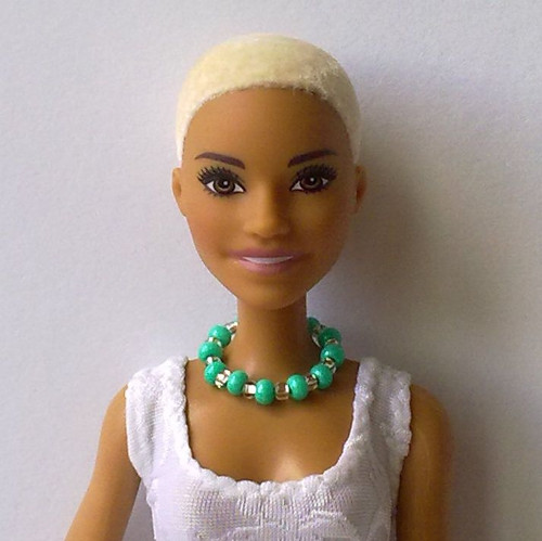 Šperky pro Barbie - náhrdelník — foto 1