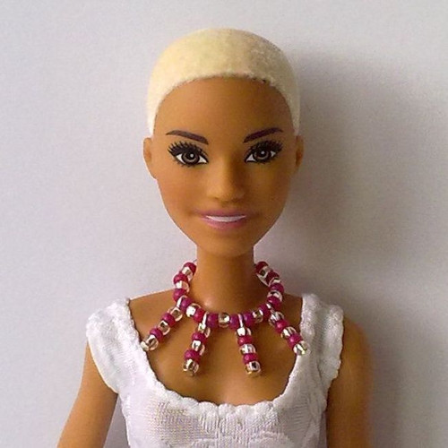 Šperky pro Barbie - náhrdelník — foto 1