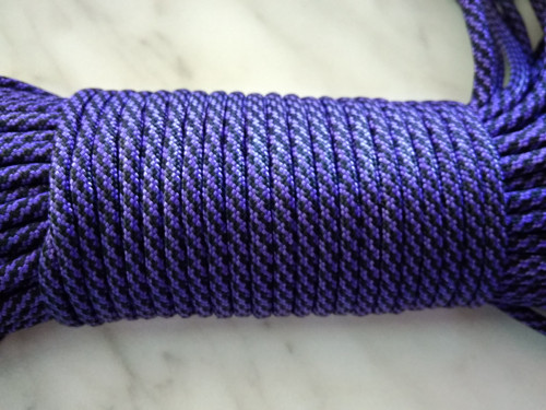 Paracord provázek č. 73
