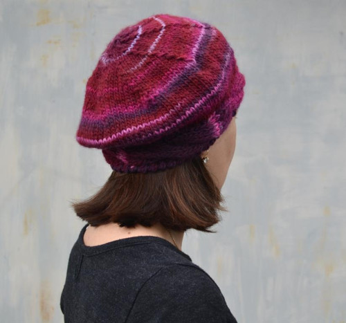 Baret Wella ve vínové — foto 1