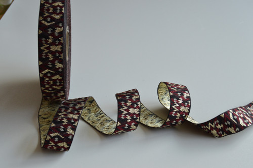 Stuha látková polyester, šíře 25 mm, se slevou