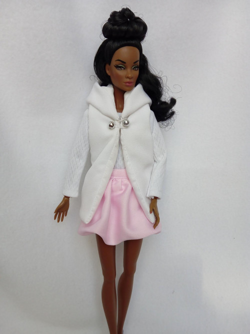 Vestička pro Barbie — foto 1