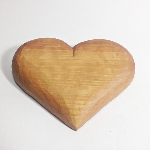 SRDCE k zavěšení (bříza) 16x14x2cm