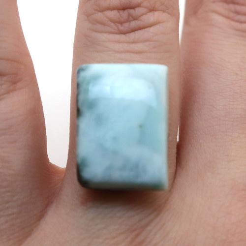 Kabošon larimar nepravidelný 18,6mm