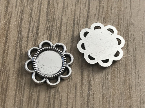 Přívěsek s lůžkem 8mm-1ks