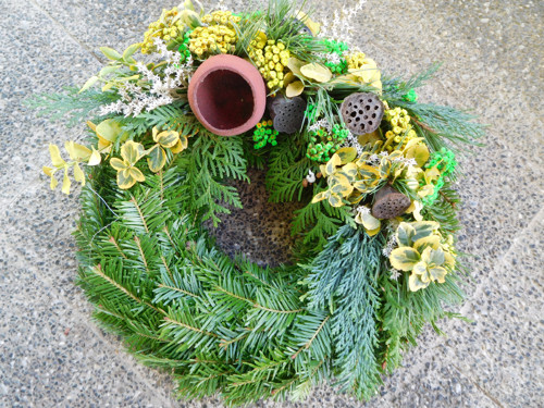 Dušičkový věneček - přírodní - 25cm