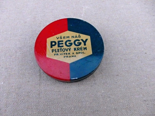 PEGGY — foto 1