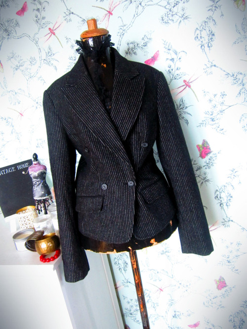 Sako černobílé, v pánském dandy stylu — foto 1