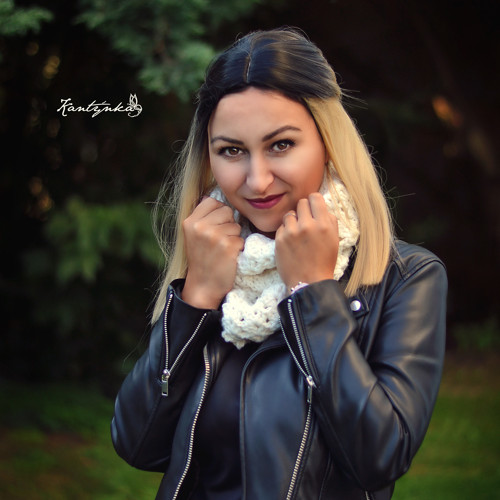 Luxusní bílý nákrčník — foto 1