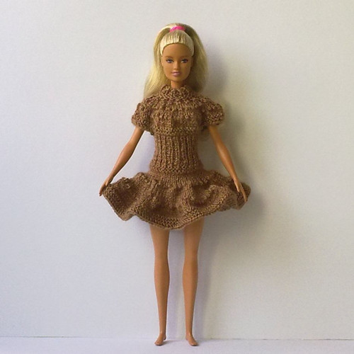 Oblečky pro Barbie - šaty — foto 1