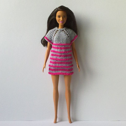 Oblečky pro Barbie - šaty — foto 1