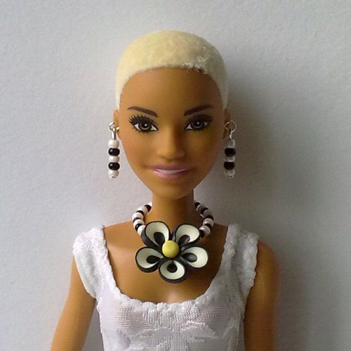Šperky pro Barbie - náhrdelník, náušnice — foto 1