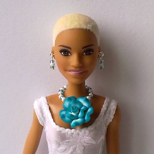 Šperky pro Barbie - náhrdelník, náušnice — foto 1