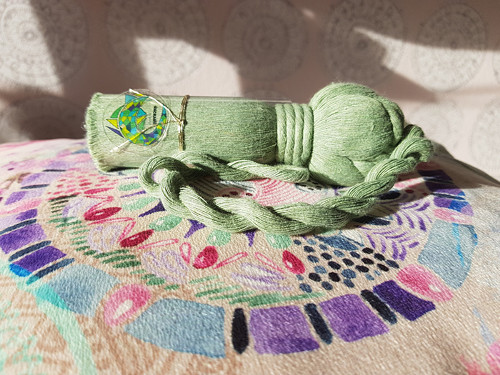 Boho macrame dekorační střapec jednobarevný