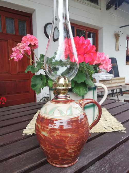Petrolejová lampa