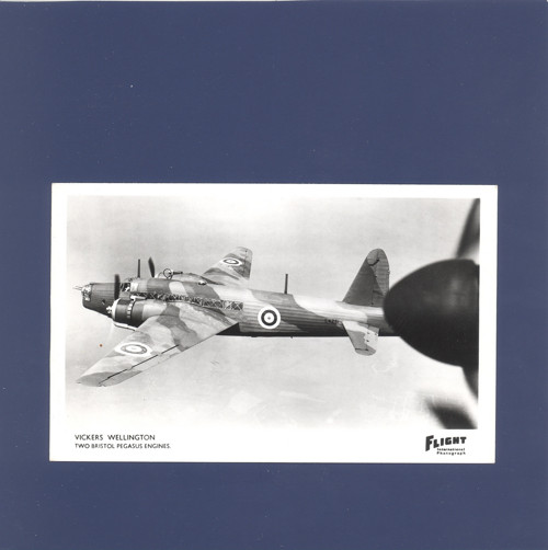 Letadlo Vickers Wellington - pohlednice — foto 1