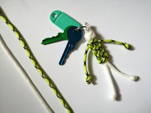 Vyrob si paracord panáčka
