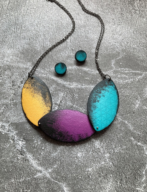 Three colors — foto 1