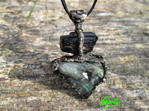Talisman ,, Ochránce čarodějky " — foto 1