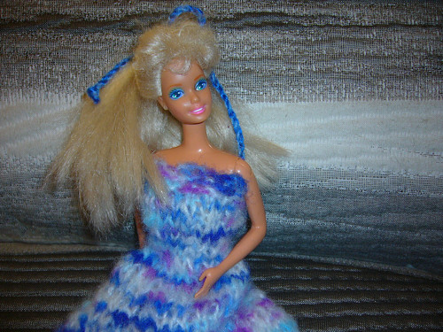 Barbie - modré šatičky — foto 1