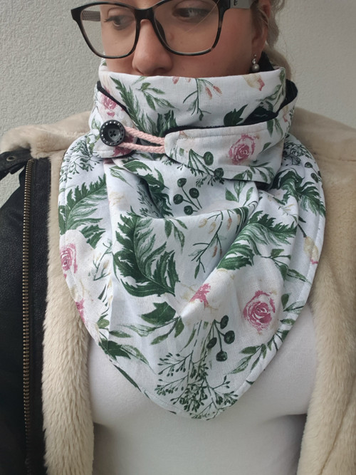 Šátko-šála květy — foto 1