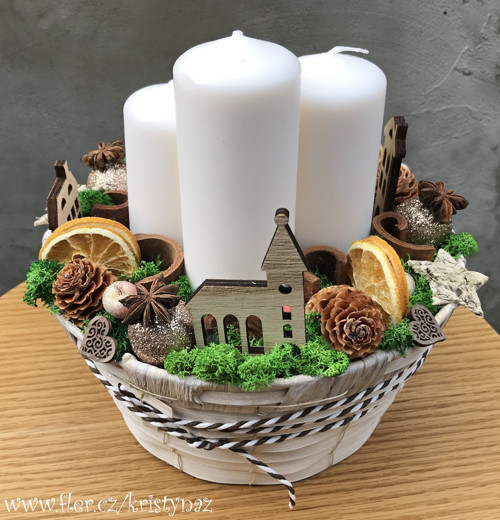 Přírodní adventní svícen — foto 1