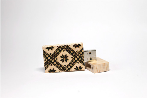 Drevené Usb_Ľudový Motív I