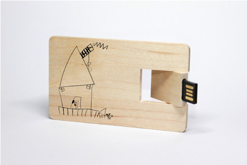 Drevené Usb_Každé Dieťa Je Umelec — foto 1