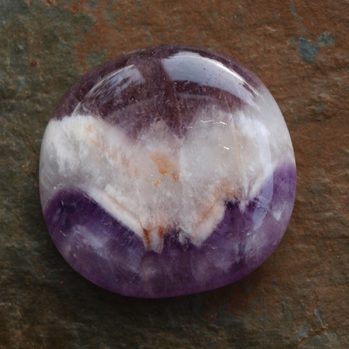 Ametyst chevron, placka 44 x 43 mm — foto 1