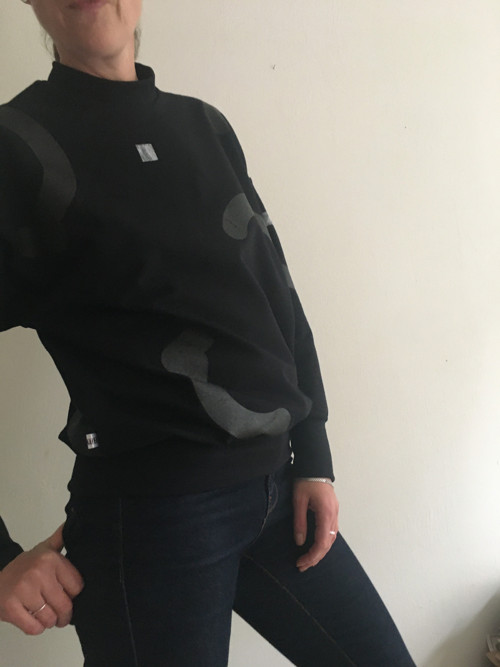 Mikina/čmáry — foto 1