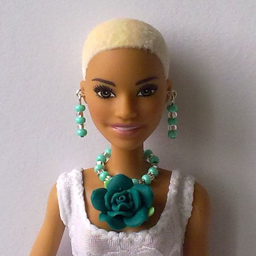 Šperky pro Barbie - náhrdelník, náušnice — foto 1