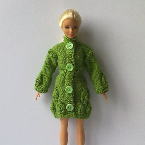 Oblečky pro Barbie - kabát — foto 1