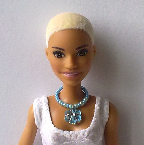 Šperky pro Barbie - náhrdelník — foto 1
