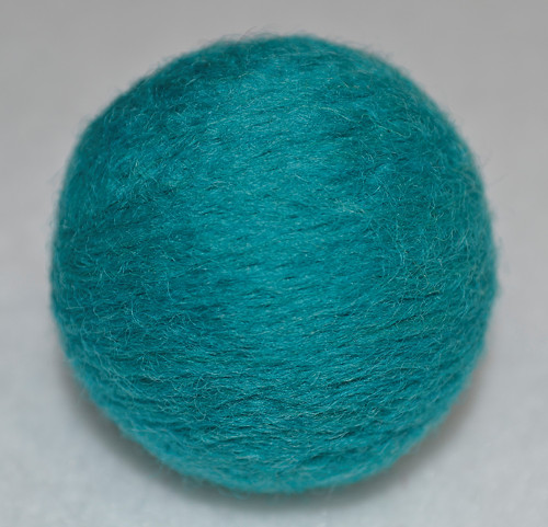 Kulička MERINO se šantou-tyrkys jasný (Ø4cm)