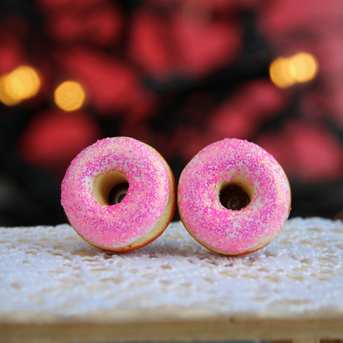 Růžové donuty pecky