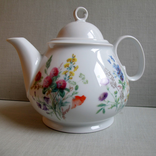 Porcelánová konvice kytková — foto 1