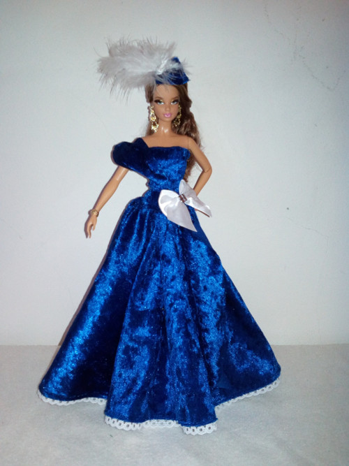 Šaty pro Barbie — foto 1
