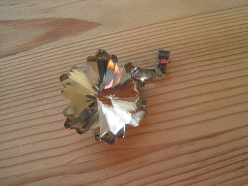 Přívěsek Swarovski velká zlatá kytička