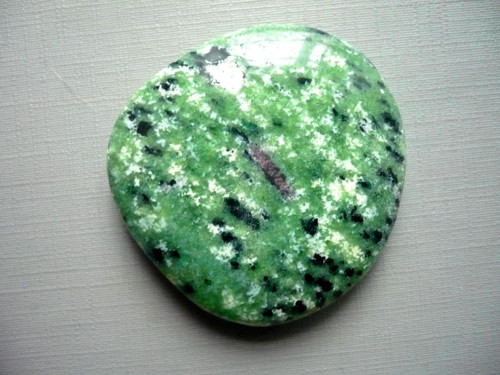 Placka - rubín zoisit 42 mm, č.1182f