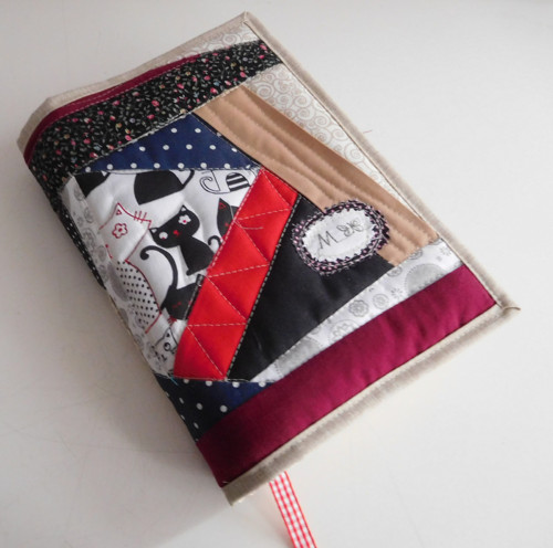 Obal na knihu - crazy patchwork — foto 1
