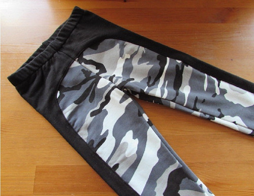 Tepláky maskáč vel. 92 cm DO150