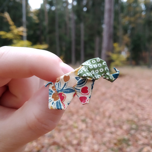 Sloník - origami brož — foto 1