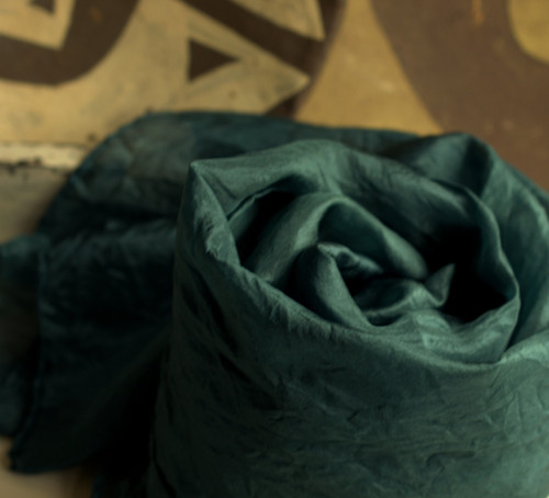 HEDVÁBNÁ ŠÁLA.......180 x 45 — foto 1