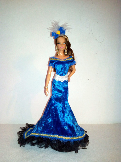 Šaty pro Barbie — foto 1