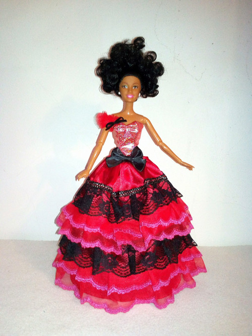 Šaty pro Barbie — foto 1