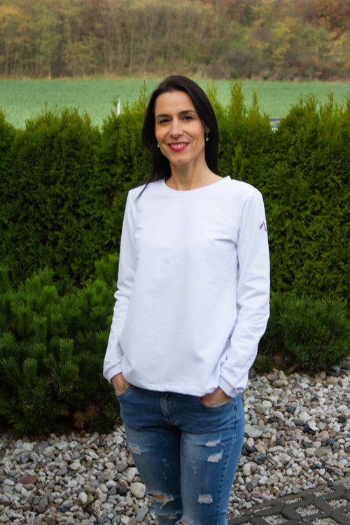 Bílá s kvítky — foto 1