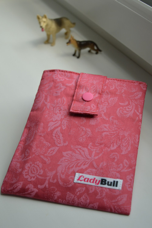 Obal na očkovací průkaz pink