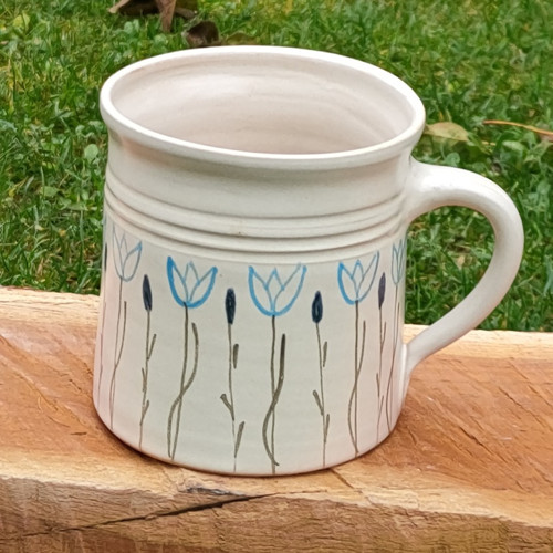 Hrnek modré tulipány 0,5l