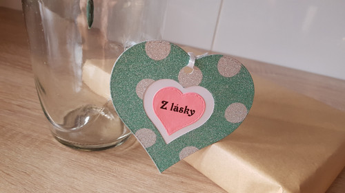 Srdcová visačka na dárek ''Z lásky''