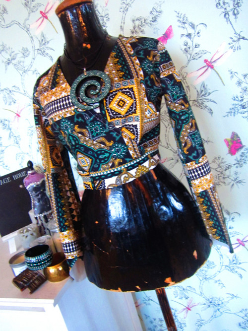 Crop top etno boho vzory — foto 1